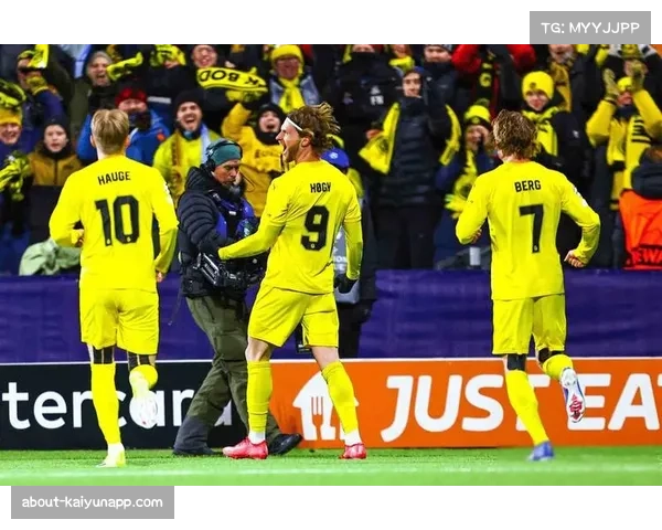 曼城奥莱利远射与头球双响 中场后插上进攻成新得分点